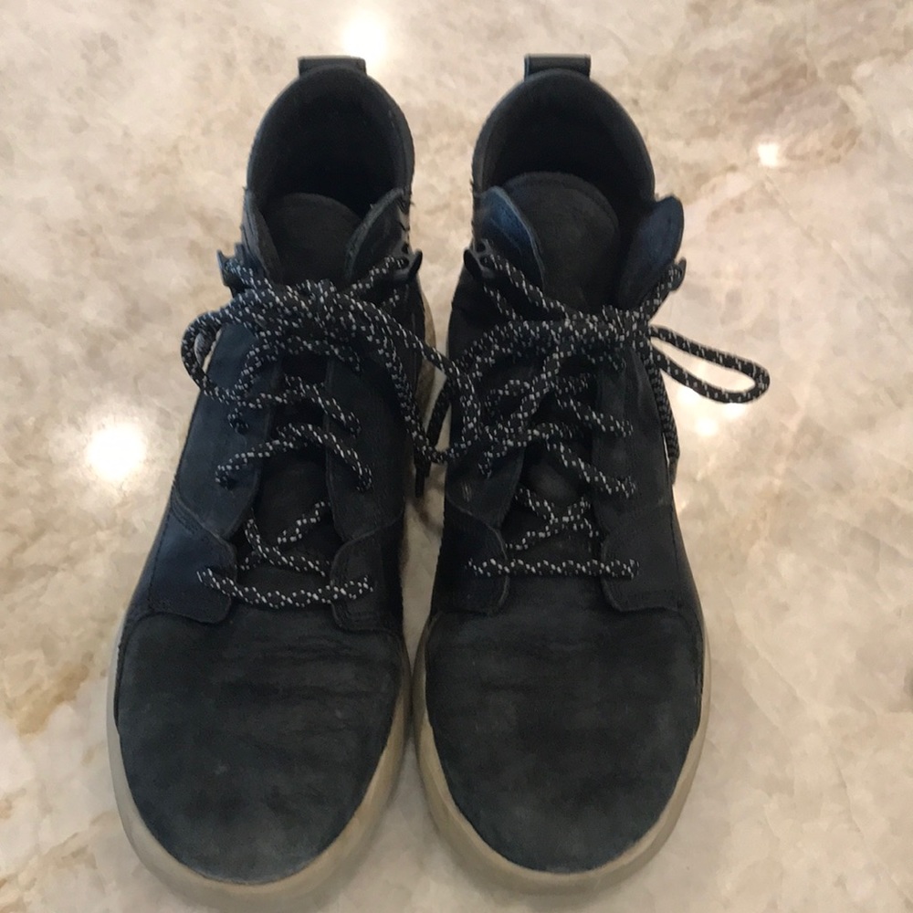 Ladies high top tennis shoes